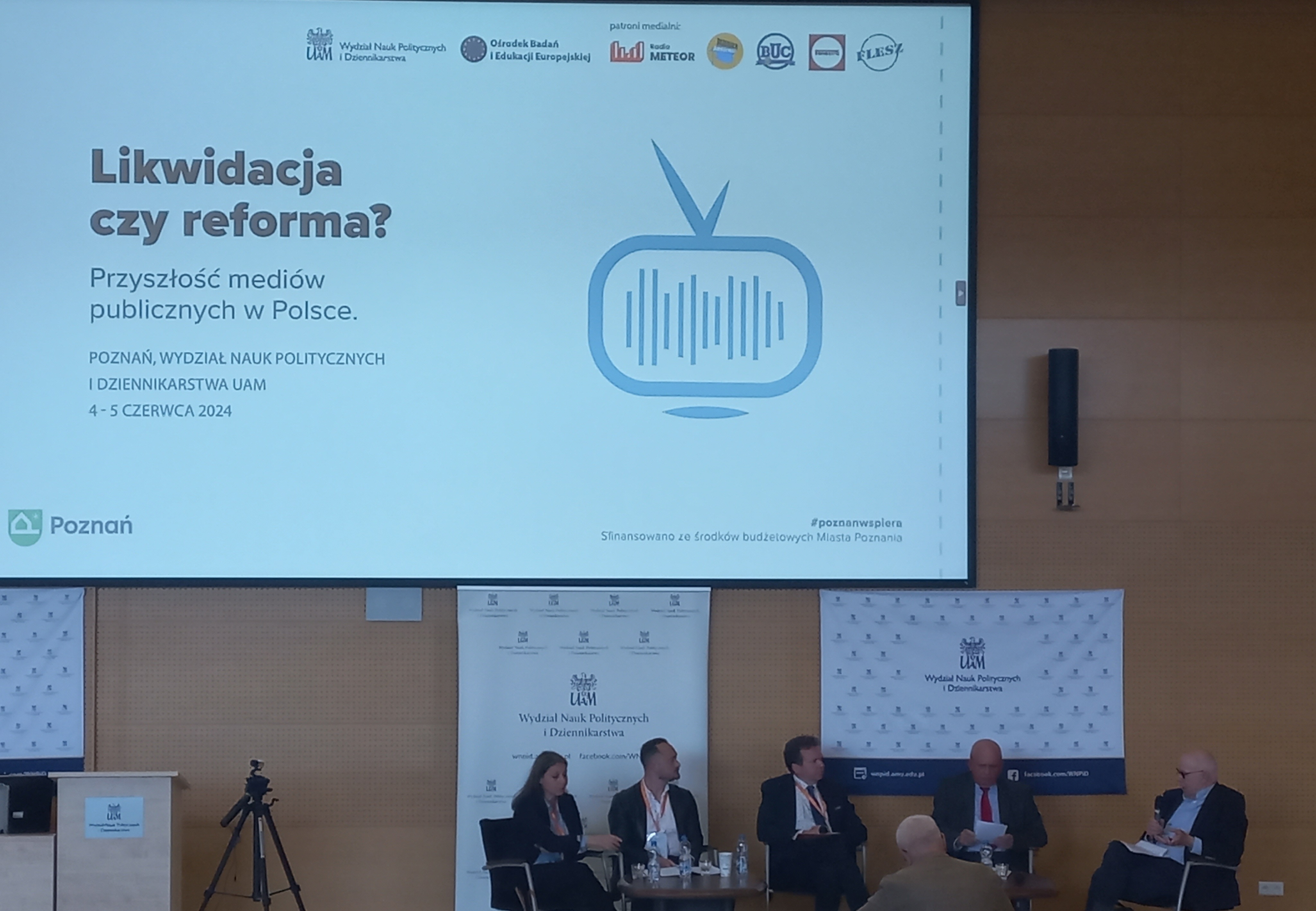 Jaka jest przyszłość mediów publicznych w Polsce? Relacja z konferencji